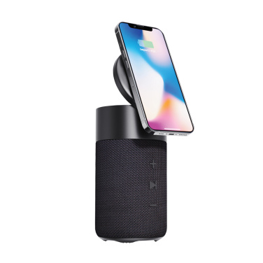 Logotrade Werbegeschenke das Foto: Urban Vitamin Anaheim RCS recycelter 10W Speaker,15W Charger