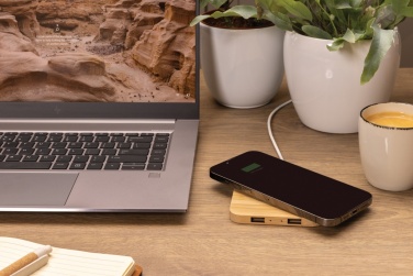 Logo trade advertising products image of: Bamboo 10W wireless charger with USB