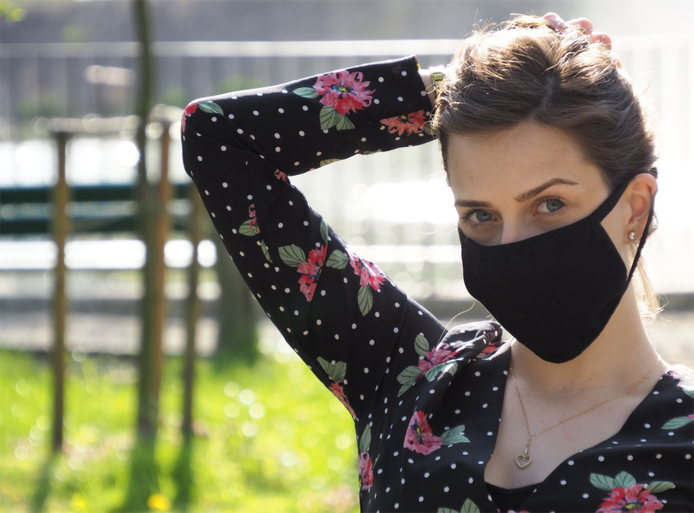 Logotrade promotional giveaway picture of: MARS PRO cotton mask (size L) with pocket and HEPA filter 1570165