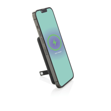 Logotrade promotional merchandise image of: Zen RCS rplastic 5000 mah 5W magnetic bamboo powerbank