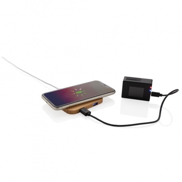 Logotrade reklaamkingituse foto: Bambusest 10 W juhtmevaba laadija USB-ga