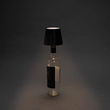 Logotrade reklaamkingi foto: BottleGlow RCS taaskasutatud plastpudeli lamp