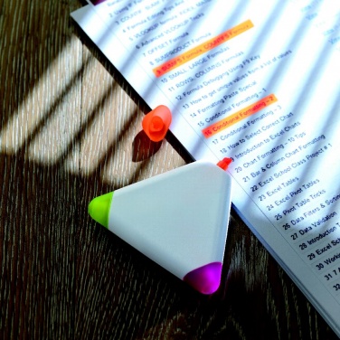Logotrade firmakingituse foto: Kolmnurkne highlighter
