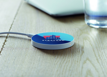 Logo trade ärikingituse pilt: Juhtmeta laadija 5W