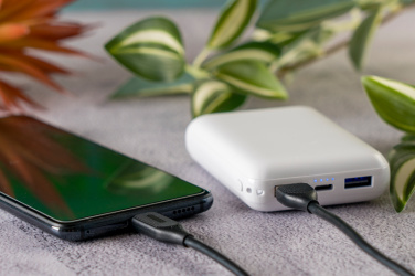 Logotrade firmakingid pilt: Akupank 10 000 mAh KILLIS