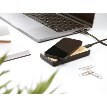 Logotrade firmakingid pilt: Boru Bamboo RCS taaskasutatud ABS Powerbanki juhtmeta laadija