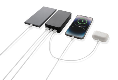 Logotrade reklaamkingi foto: Boostcore RCS taaskasutatud plastist akupank 20 000 mAh USB C