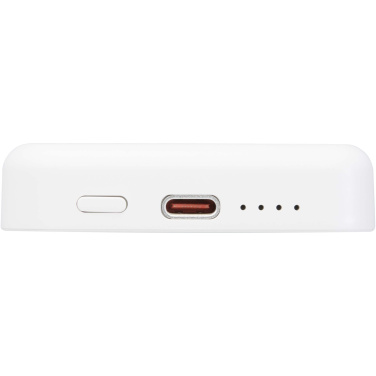 Logotrade meene foto: Acrab 5000 mAh 15W magnetiline juhtmevaba varupatarei koos 20W PD-ga - valmistatud taaskasutatud plastist