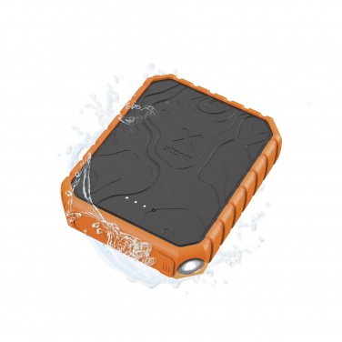 Logotrade mainostuotet kuva: Xtorm XR201 Xtreme 10 000 mAh 20 W QC3.0 vedenpitävä ja kestävä varavirtalähde taskulampulla