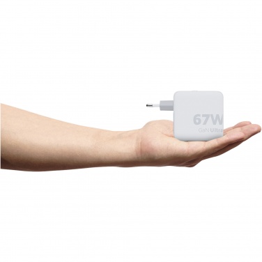 Logotrade liikelahja mainoslahja kuva: Xtorm XVC2067 GaNUltra 67 W matkalaturi 100 W USB-C PD -kaapelilla