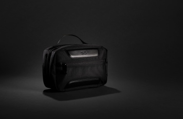 Logo trade mainostuote kuva: Swiss Peak AWARE™ RPET Voyager toilettilaukku
