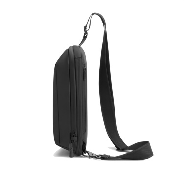 Logotrade mainostuotet kuva: Urban Sling vettähylkivä laajennettava crossbody -laukku