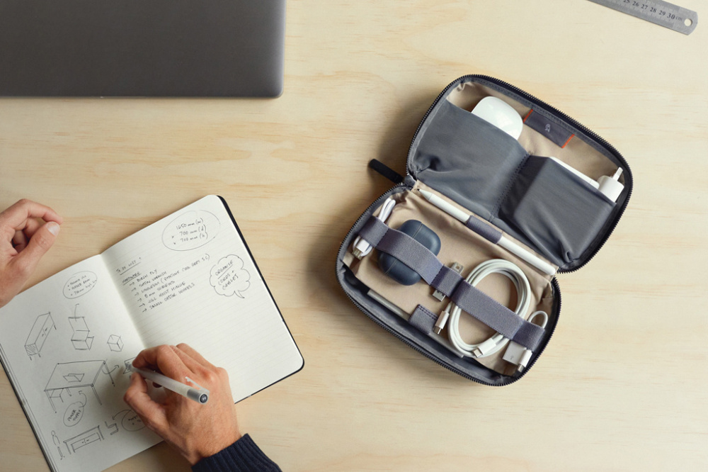 Logotrade mainoslahjat kuva: Bellroy Tech Kit