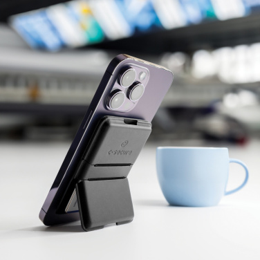 Logotrade mainoslahja ja liikelahja kuva: C-Secure MagSafe -puhelinlompakko