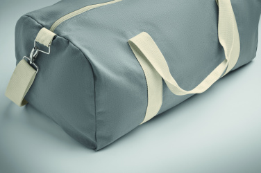Лого трейд pекламные cувениры фото: Recycled duffle bag 320 gr/m²