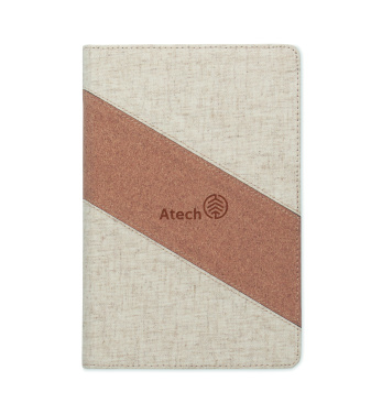 Лого трейд pекламные подарки фото: A5 notebook with 15W charger