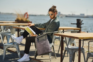 Logotrade profilreklam bild: Urban stöldskyddad skärbeständig ryggsäck