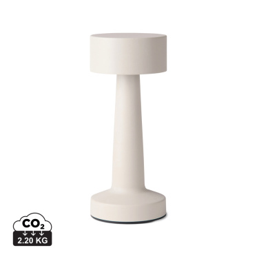 Logotrade profilprodukter bild: VINGA Maris RCS återvunnen plast bordslampa